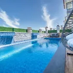 Private With Pool In Fethiye, Close To The Coastal Walkway, In The Center 빌라 *