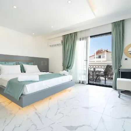 Private With Pool In Fethiye, Close To The Coastal Walkway, In The Center فتحية
