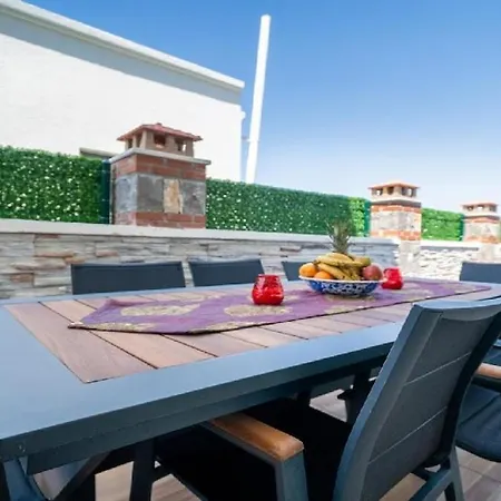 Private With Pool In Fethiye, Close To The Coastal Walkway, In The Center فيلة فتحية