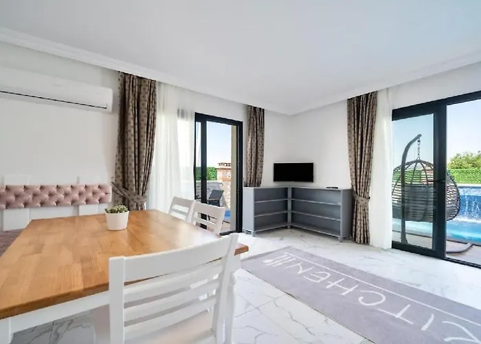 Private With Pool In Fethiye, Close To The Coastal Walkway, In The Center Фетхие