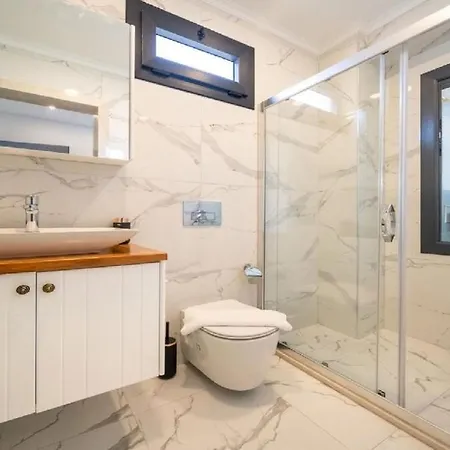 Private With Pool In Fethiye, Close To The Coastal Walkway, In The Center וילה פאטהיה